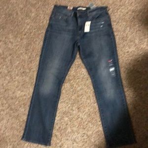 NWT Women’s Levi Jeans 32/30 or 14